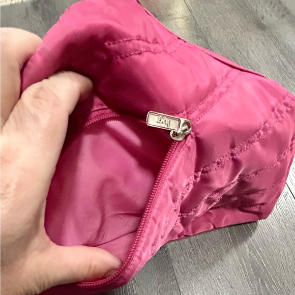 LUG PINK RASPBERRY LARGE CABLE CAR SHOULDER BAG - Picture 3 of 11